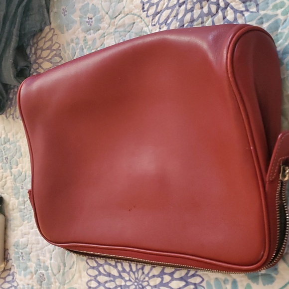 Vintage Coach Red Leather Toiletry Bag - Picture 2 of 4